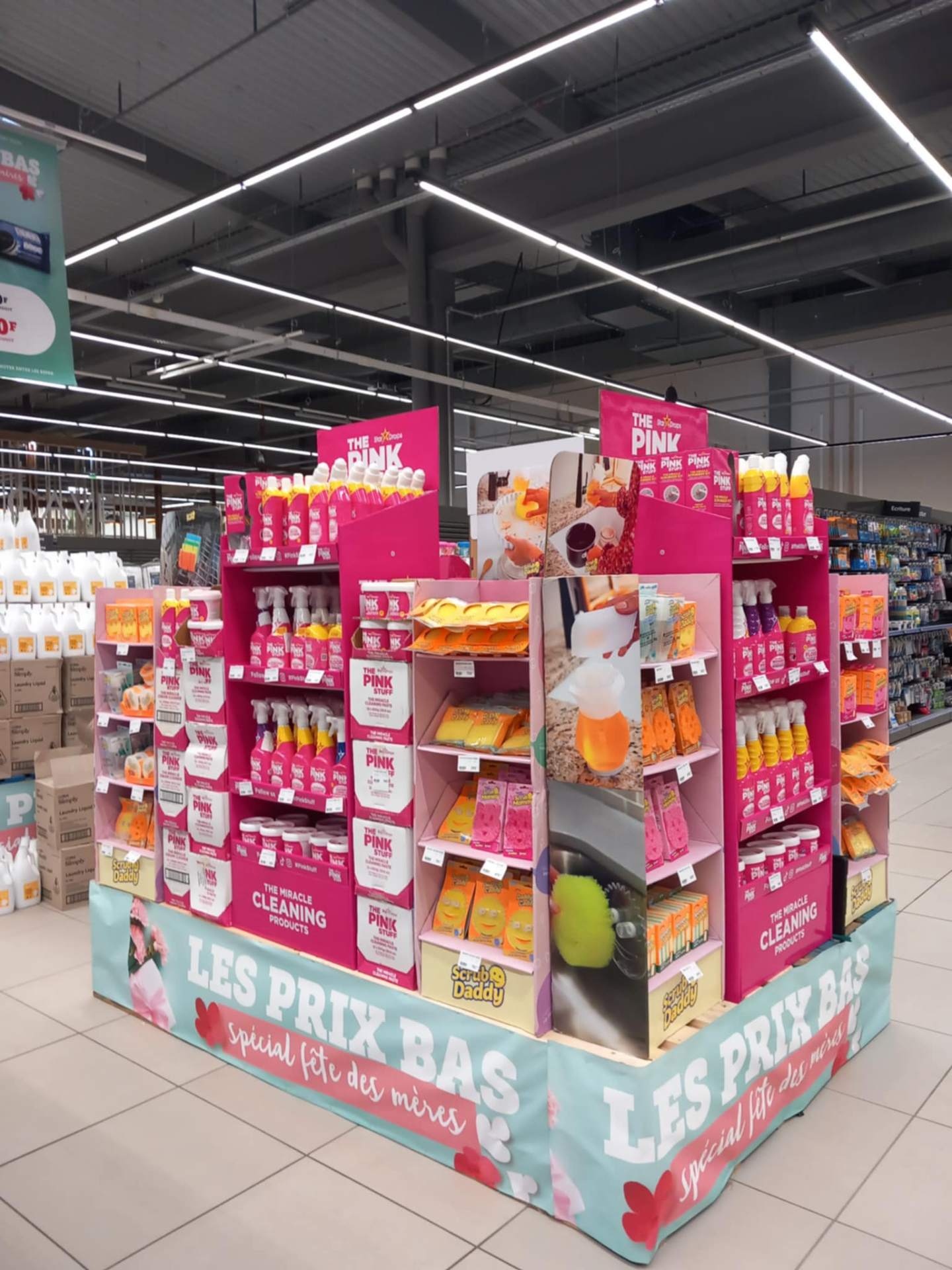 Mise en avant Pink Stuff & Scrub Daddy en grande surface
